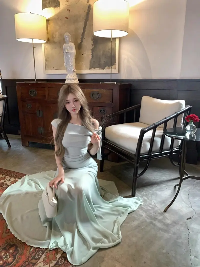 French Off-Shoulder Slanted Shoulder Green Dress for Women Summer 2025 New Style Small Tulle Fishtail Hip-Hugging Long Skirt