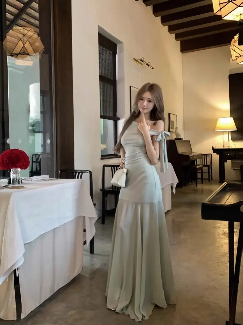 French Off-Shoulder Slanted Shoulder Green Dress for Women Summer 2025 New Style Small Tulle Fishtail Hip-Hugging Long Skirt