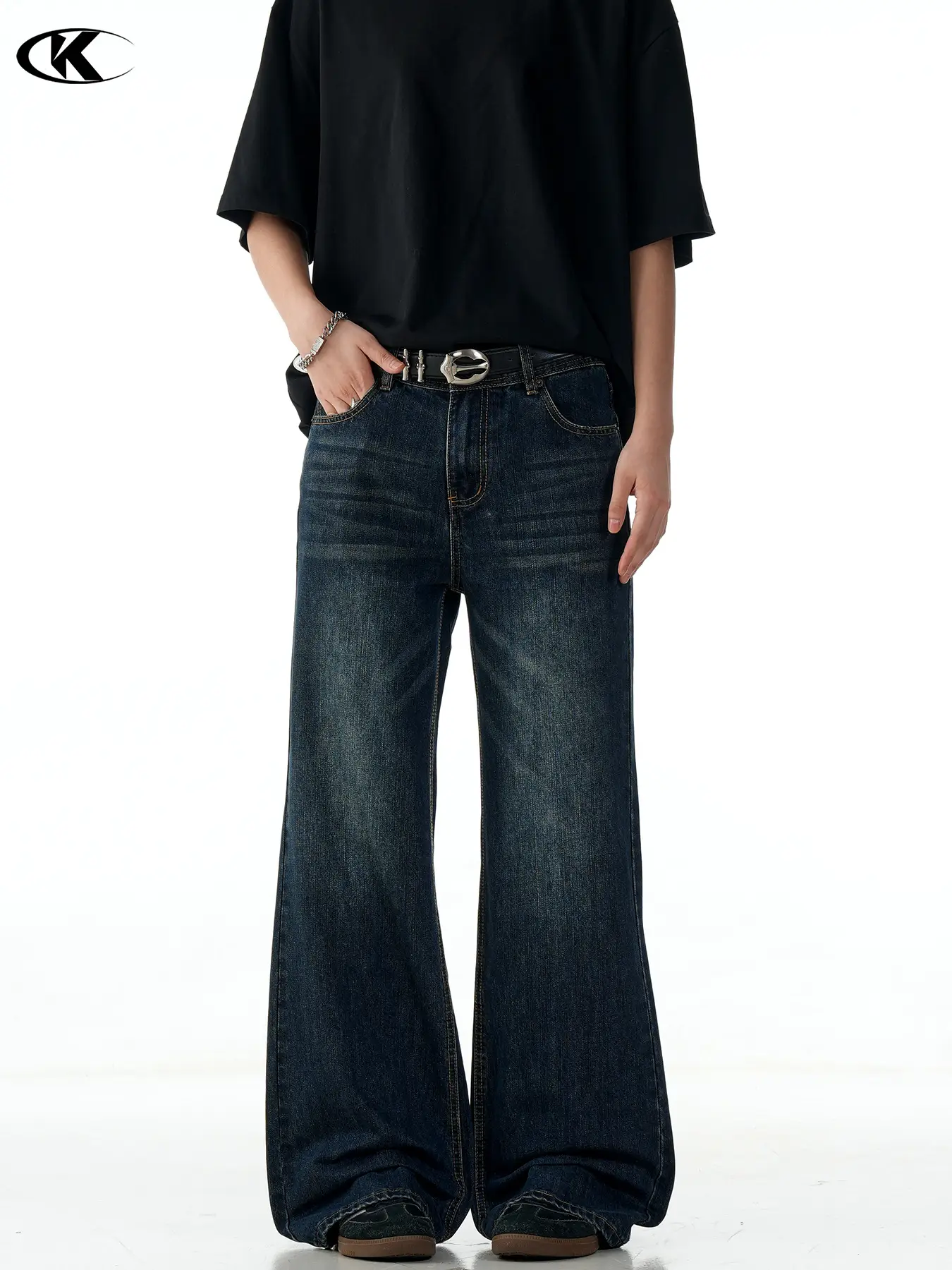 11 Kn American Retro Dark Blue Bootcut Jeans for Men Women