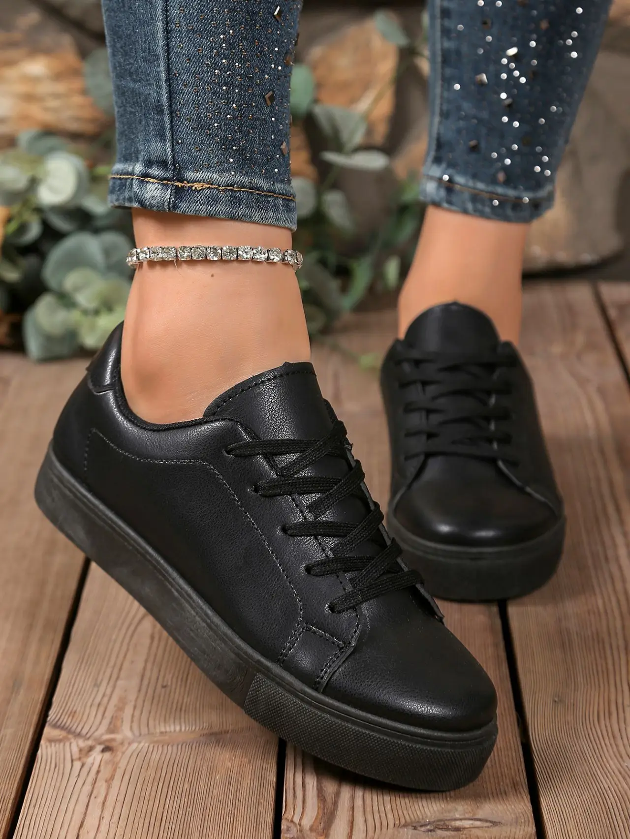Women Black Casual Flat Sneakers Large 2025 — feature 21