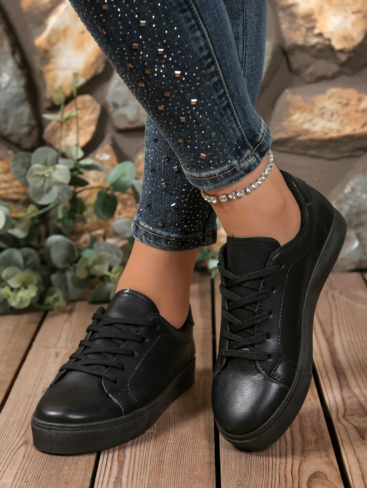 Women Black Casual Flat Sneakers Large 2025 — feature 22
