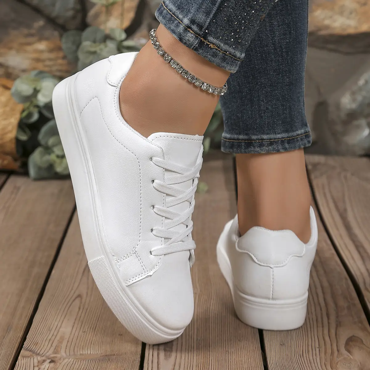 Women Black Casual Flat Sneakers Large 2025 — feature 6