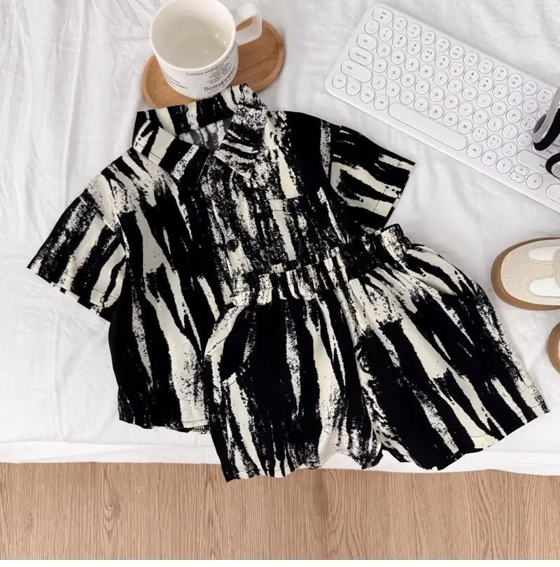 2026 Boys Summer T-Shirt Set Black White Striped Short Sleeve — feature 5