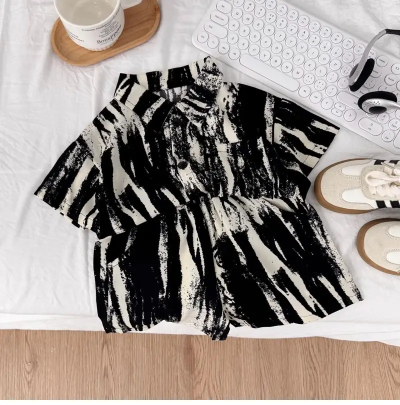 2026 Boys Summer T-Shirt Set Black White Striped Short Sleeve — feature 6