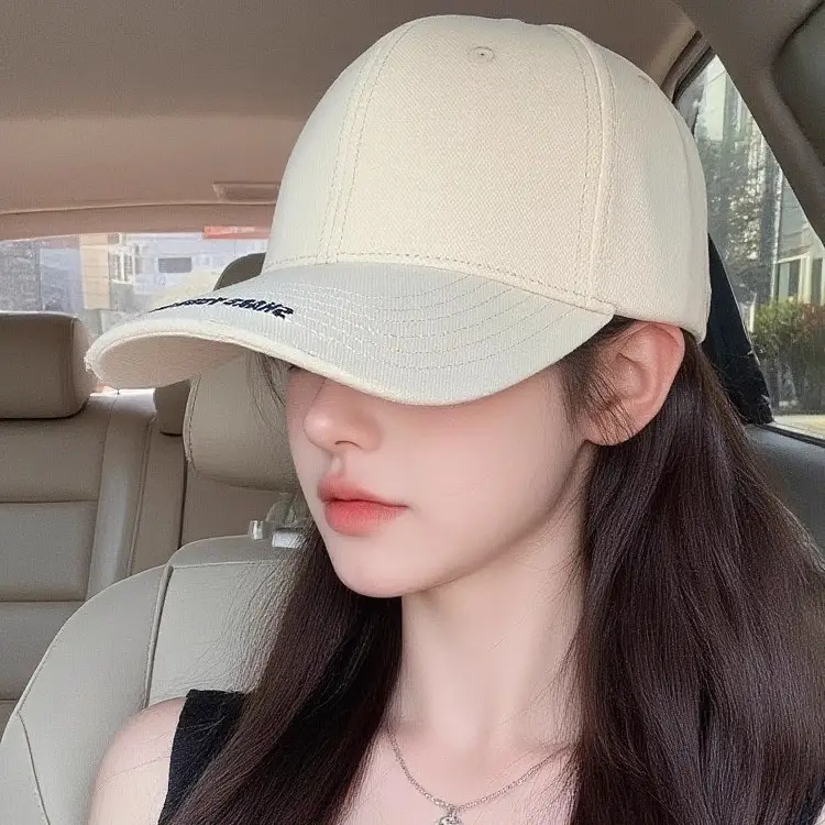 Women Face-Slimming Duckbill Cap with Retro Enlarged Brim