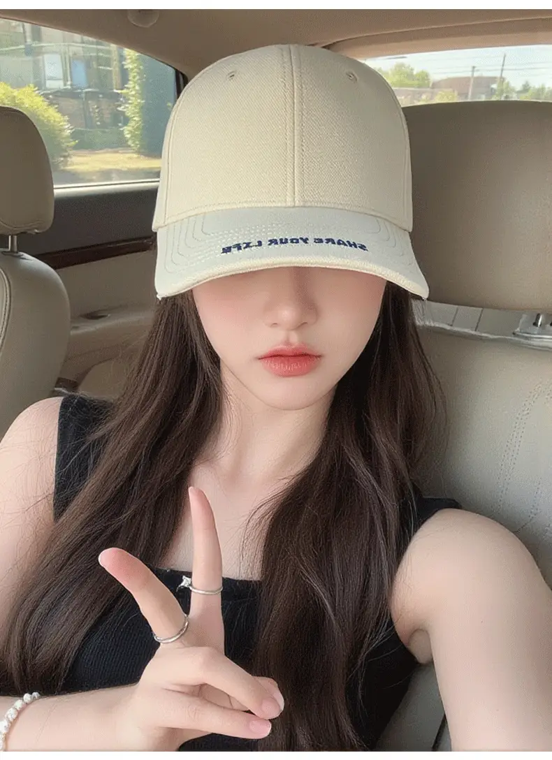 Women Face-Slimming Duckbill Cap with Retro Enlarged Brim — feature 9