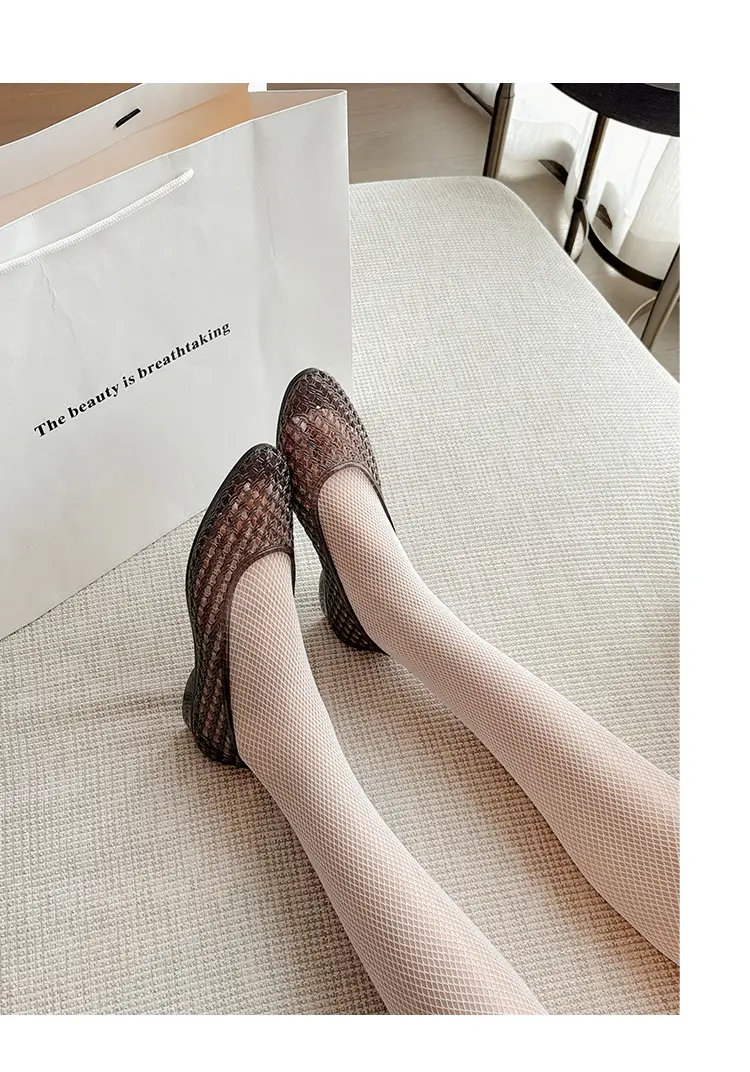 Korean Jelly Shoes, Shallow Mouth Flats, Crystal Pvc Outdoor Casual Pointed Toe Sandals and Slippers, One-Leg Cut Out Dance Shoes — feature 26