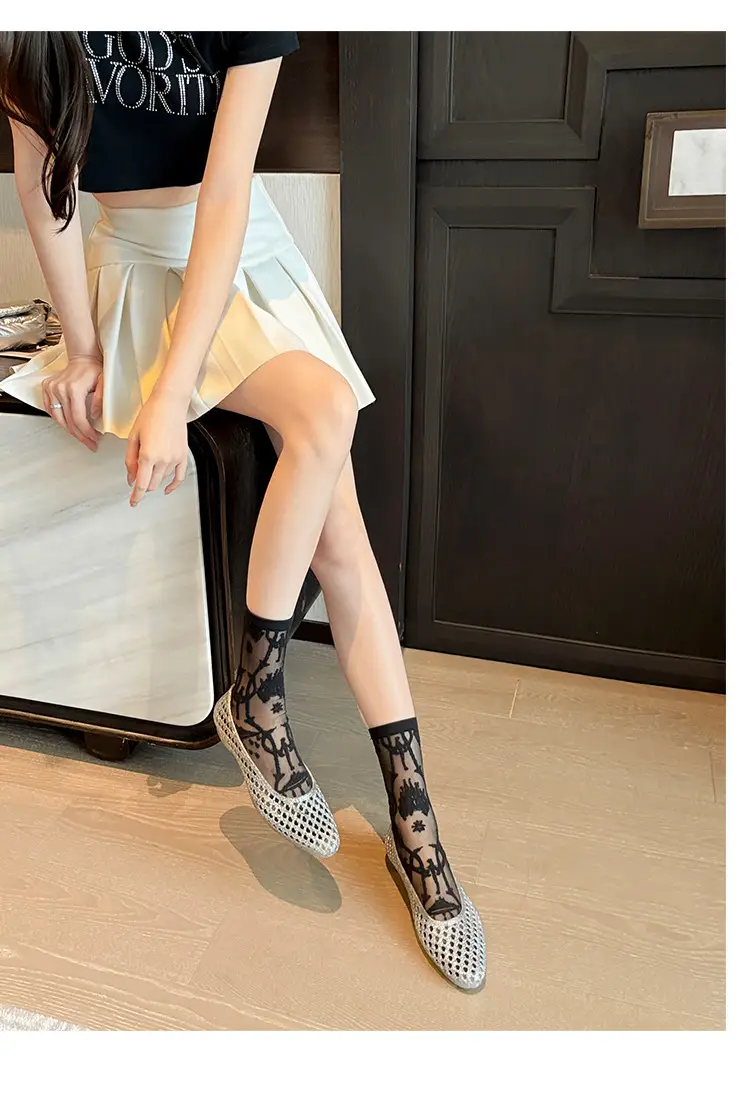 Korean Jelly Shoes, Shallow Mouth Flats, Crystal Pvc Outdoor Casual Pointed Toe Sandals and Slippers, One-Leg Cut Out Dance Shoes — feature 34
