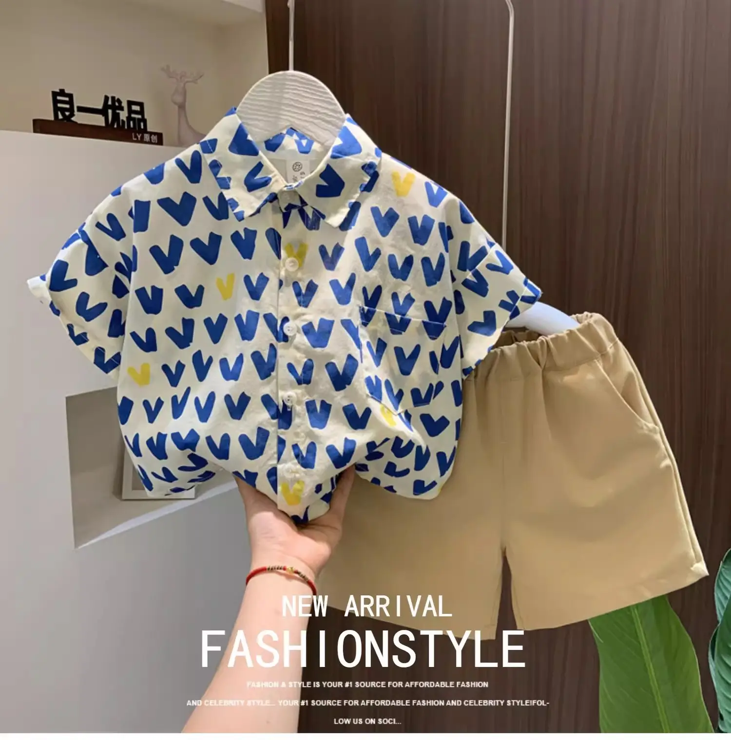 Boys Heart Print Short Sleeve T-Shirt Blue Yellow — feature 2
