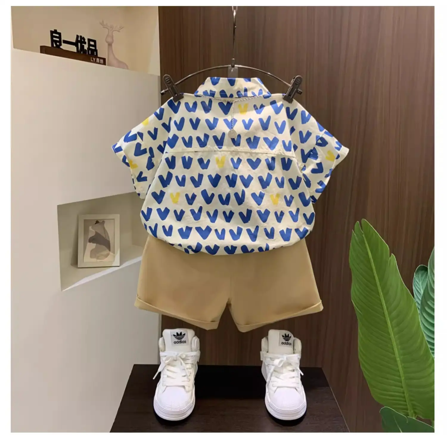 Boys Heart Print Short Sleeve T-Shirt Blue Yellow — feature 6