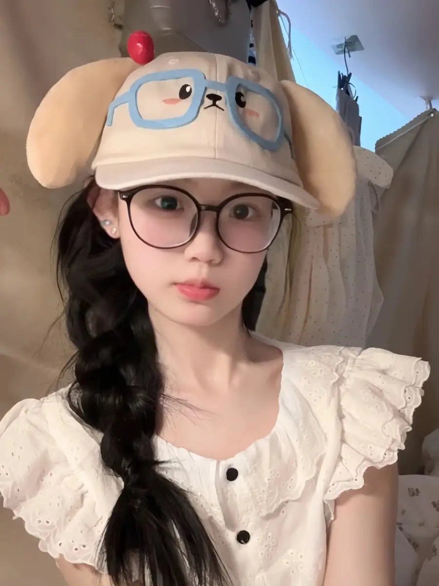 Cute Cartoon Cap with Cherry Glasses & Wide Brim for Women — feature 7