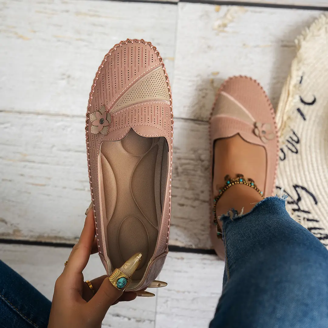 Large Size Popular Foreign Trade Stitching Flower Decoration Women's Flats Loafers Foreign Trade Cross-Border E-Commerce Supply - Image 2