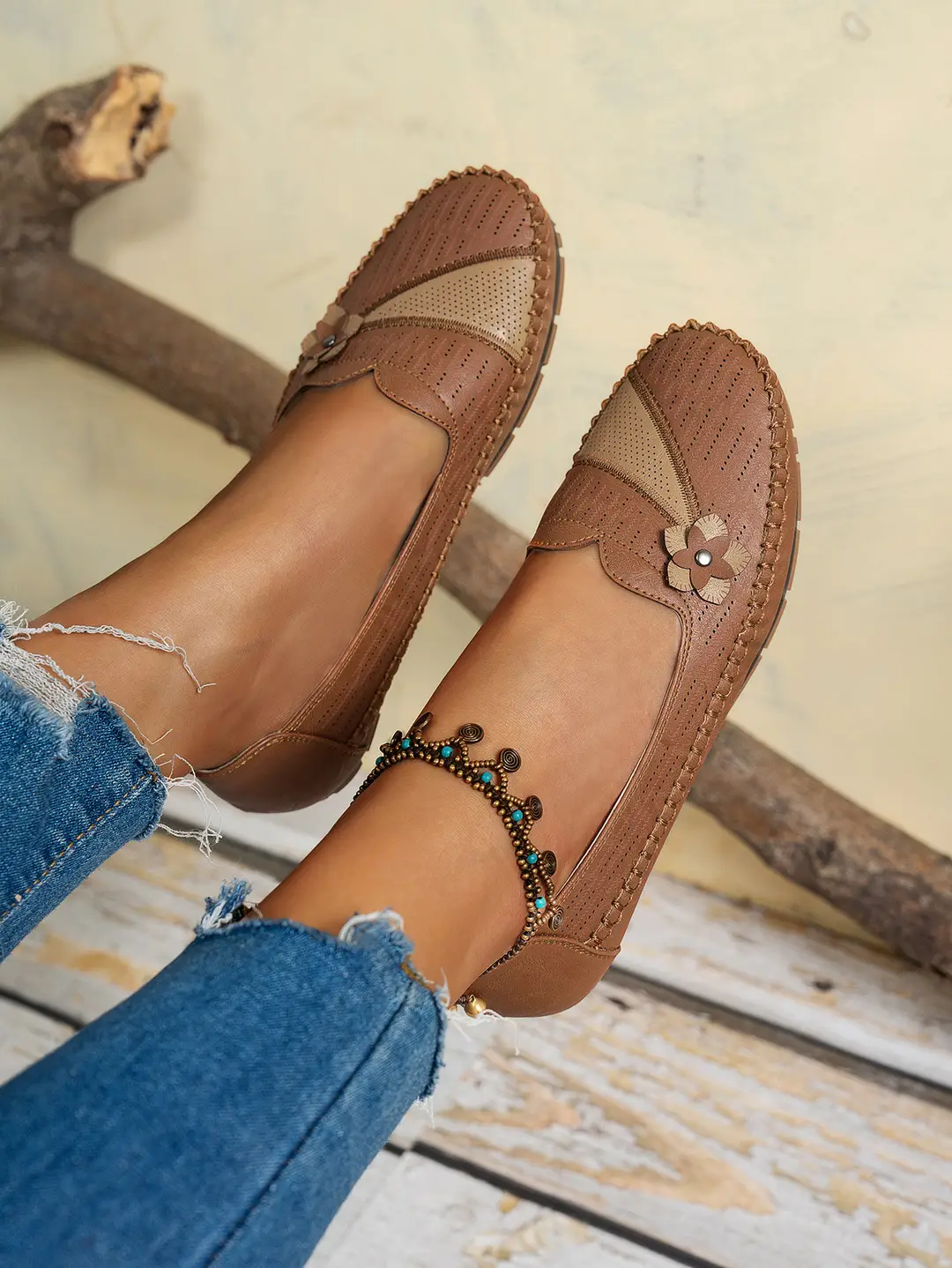 Large Size Popular Foreign Trade Stitching Flower Decoration Women's Flats Loafers Foreign Trade Cross-Border E-Commerce Supply — feature 20