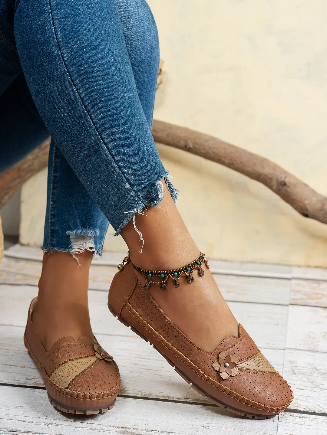 Large Size Popular Foreign Trade Stitching Flower Decoration Women's Flats Loafers Foreign Trade Cross-Border E-Commerce Supply — feature 22