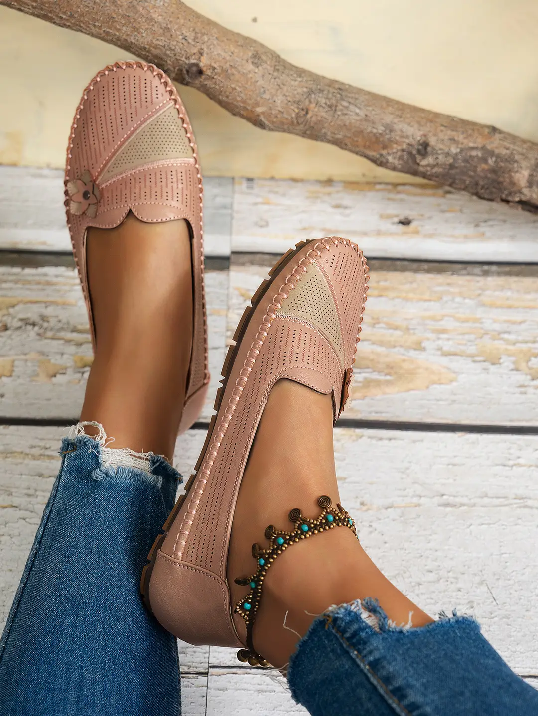 Large Size Popular Foreign Trade Stitching Flower Decoration Women's Flats Loafers Foreign Trade Cross-Border E-Commerce Supply — feature 9