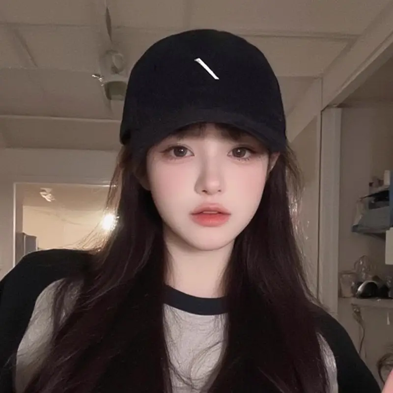 Women Red Baseball Cap Wide Brim Sunshade - Image 3