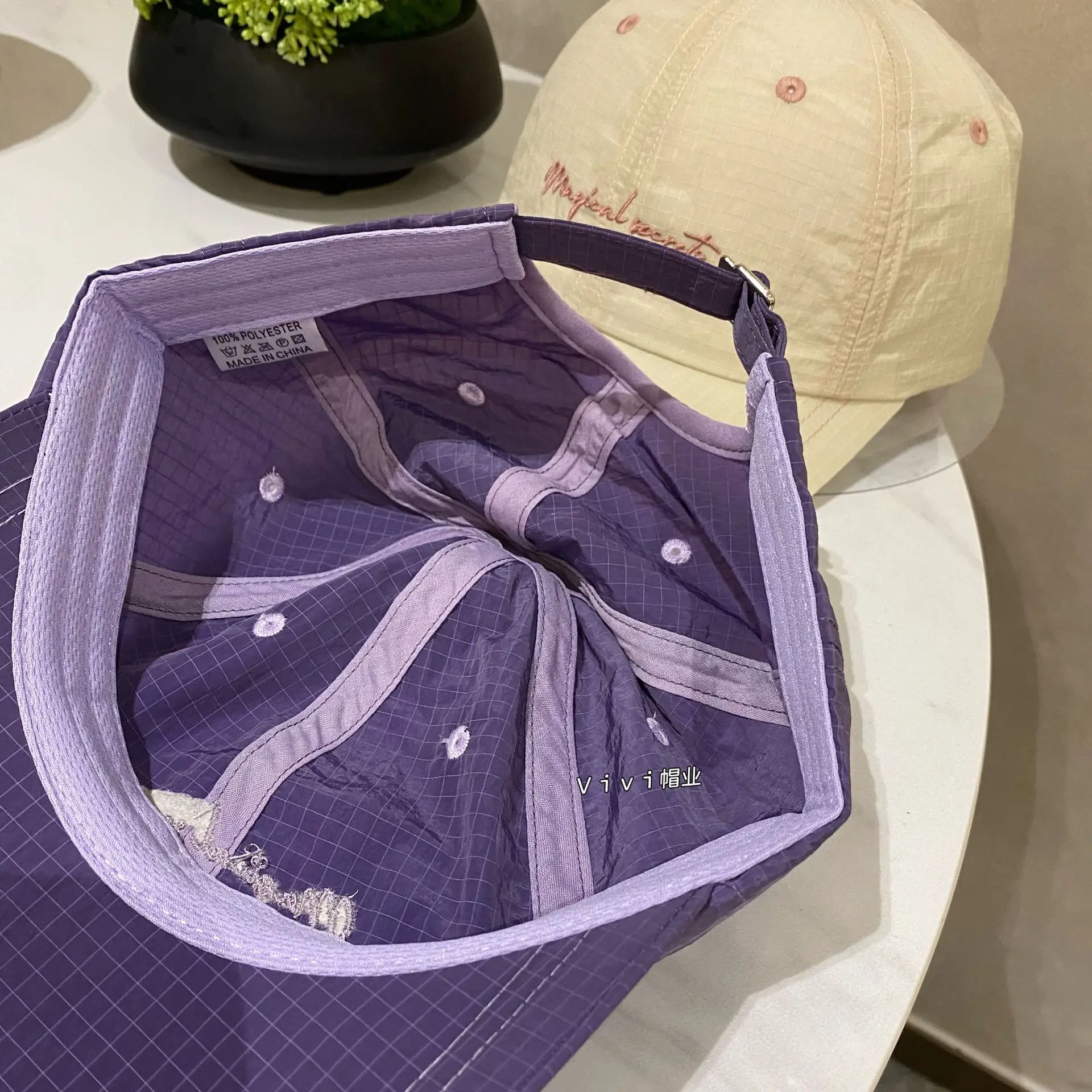 Japanese-Style Black Baseball Cap for Women Summer Letter Logo — feature 5