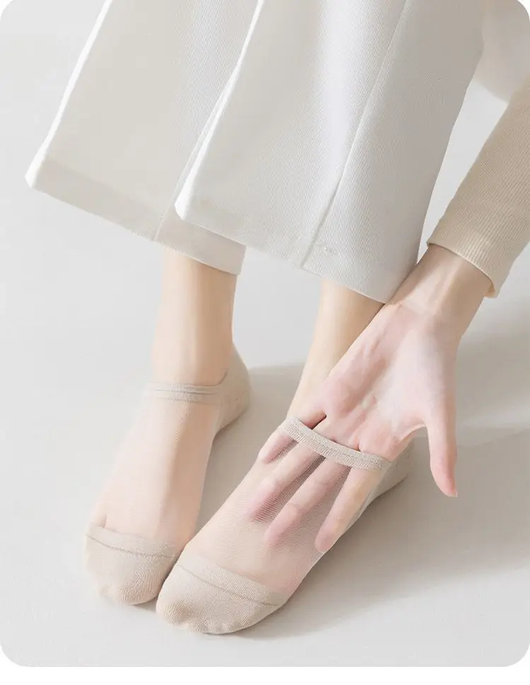 2026 Summer New Style Shallow Mouth Socks for Women, Short Invisible Socks, Glass Silk Transparent Ultra-Thin Women's Socks, Versatile Boat Socks — feature 15
