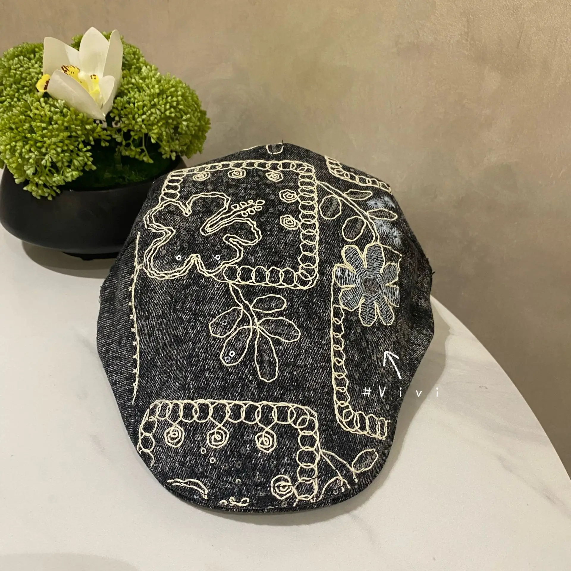 Retro Embroidered Duck Tongue Hat for Men Women Blue — feature 6