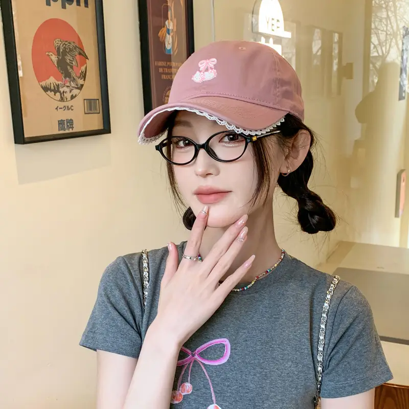Red Japanese-Style Sweet Baseball Cap for Women — feature 2
