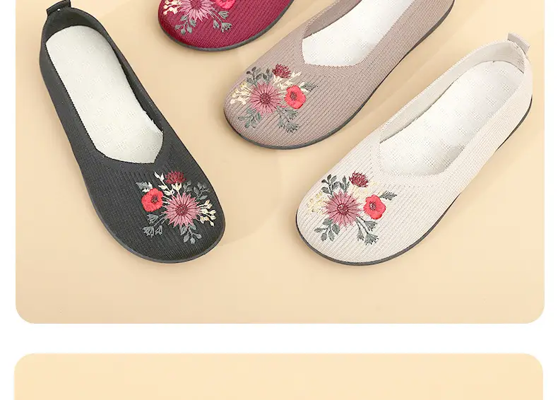 2026 New Style Old Beijing Cloth Shoes with Soft Soles, Non-Slip, Fly-Knit, Breathable Slip-On Shoes for Middle-Aged and Elderly Women — feature 26