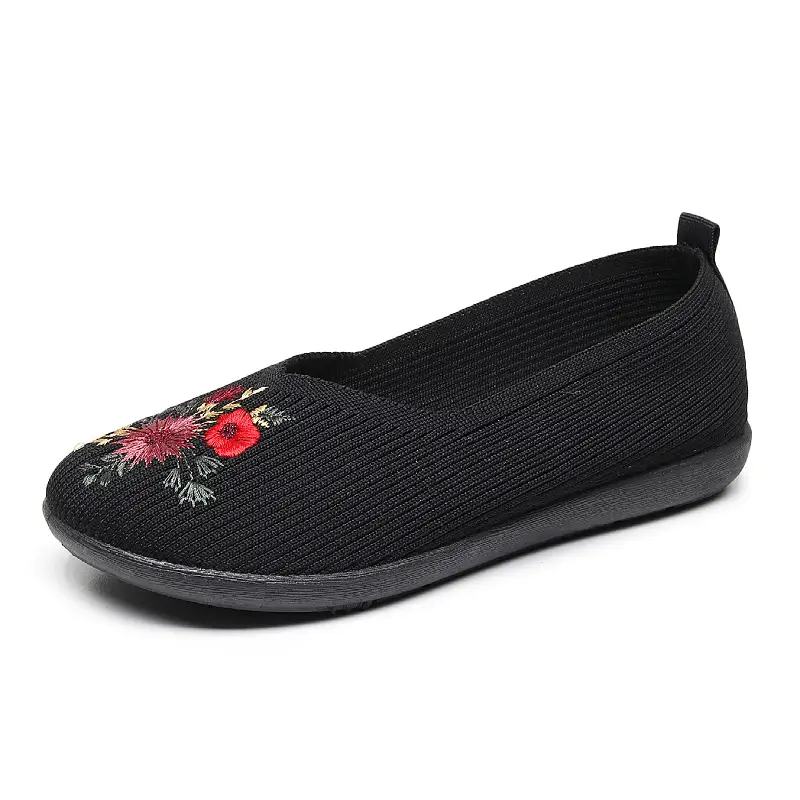2026 New Style Old Beijing Cloth Shoes with Soft Soles, Non-Slip, Fly-Knit, Breathable Slip-On Shoes for Middle-Aged and Elderly Women - Image 2