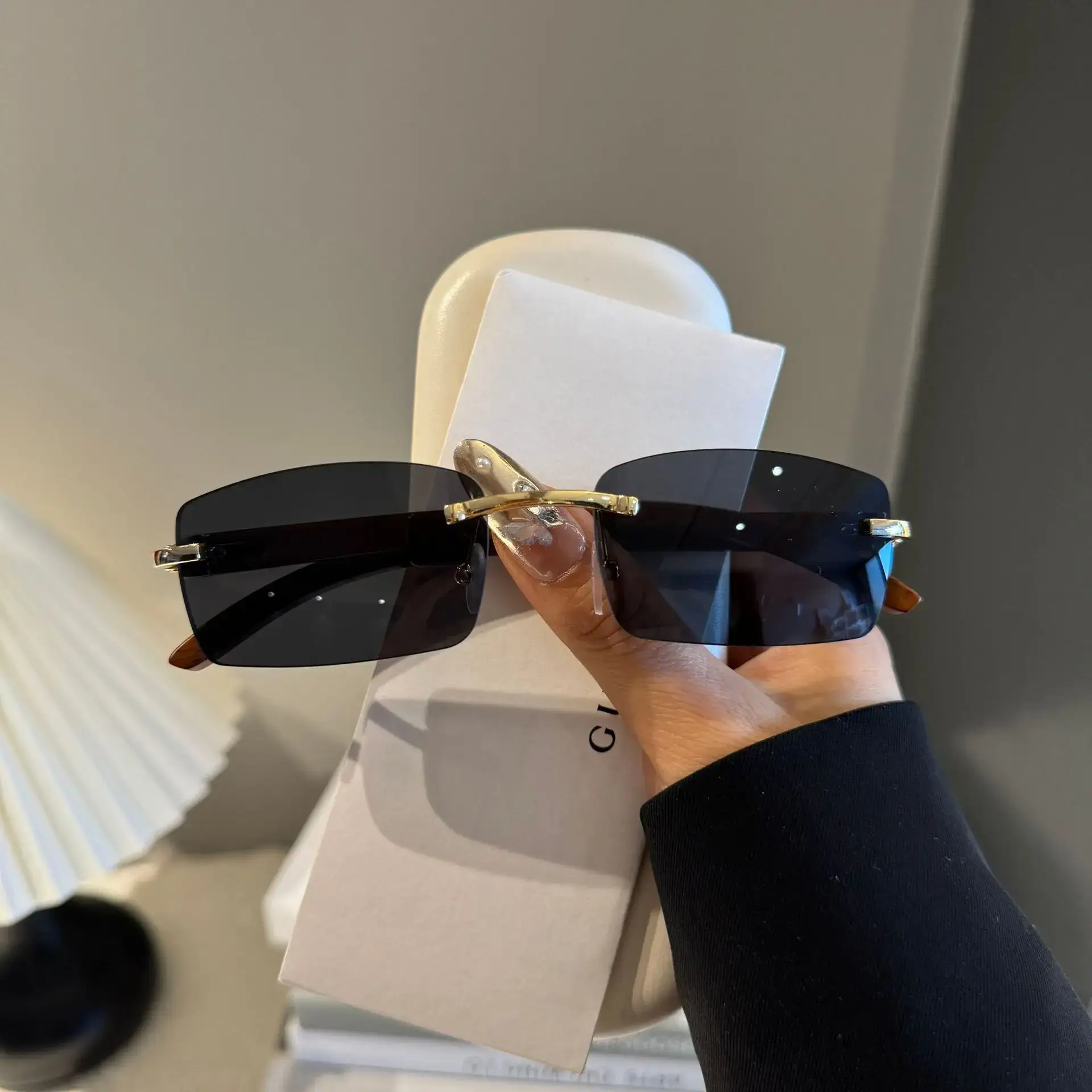 Rimless Gradient Brown Square Cut Sunglasses for Women Men — feature 11