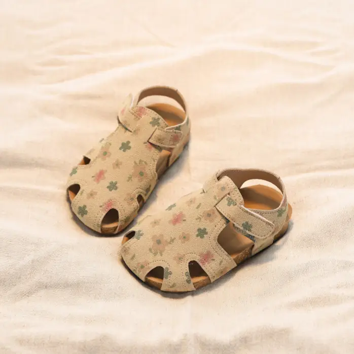 2025 New Summer Girls Sandals Suede Leather Cute Baby Shoes