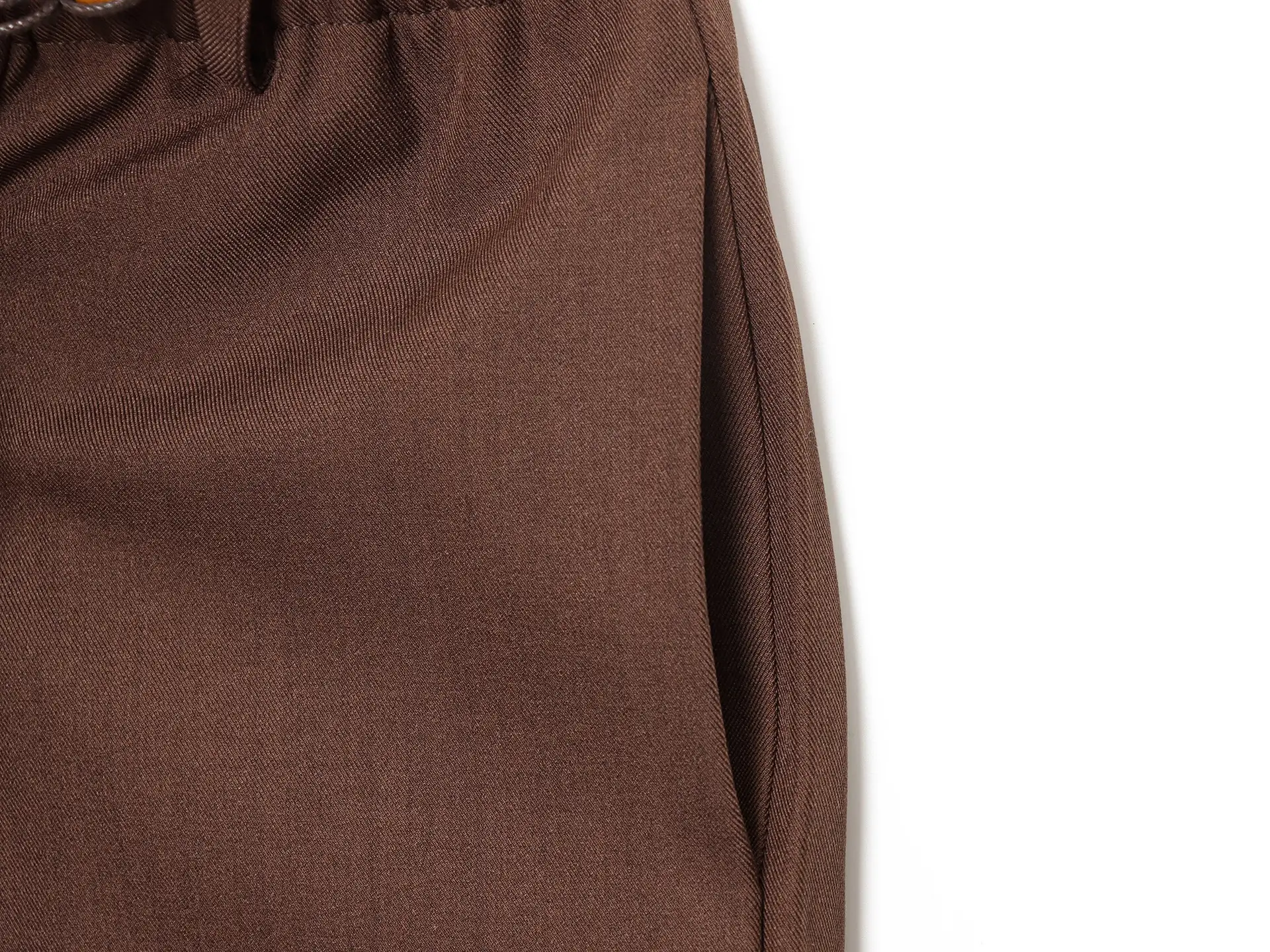 Brown Drawstring Shorts with Beaded Belt for Men — feature 19