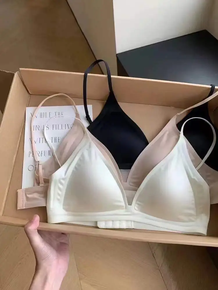 Little Red Calligraphy Style Xin's Triangle Cup Girl Underwear Women's Summer Thin Seamless Beauty Back Bra — feature 1