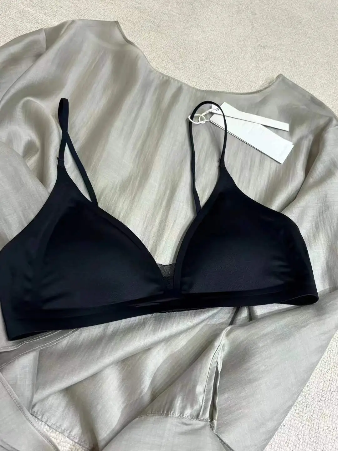 Little Red Calligraphy Style Xin's Triangle Cup Girl Underwear Women's Summer Thin Seamless Beauty Back Bra — feature 8