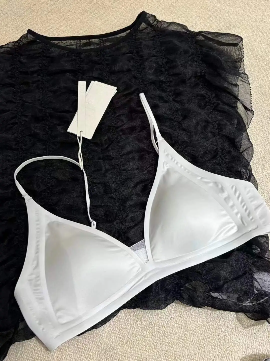 Little Red Calligraphy Style Xin's Triangle Cup Girl Underwear Women's Summer Thin Seamless Beauty Back Bra — feature 9