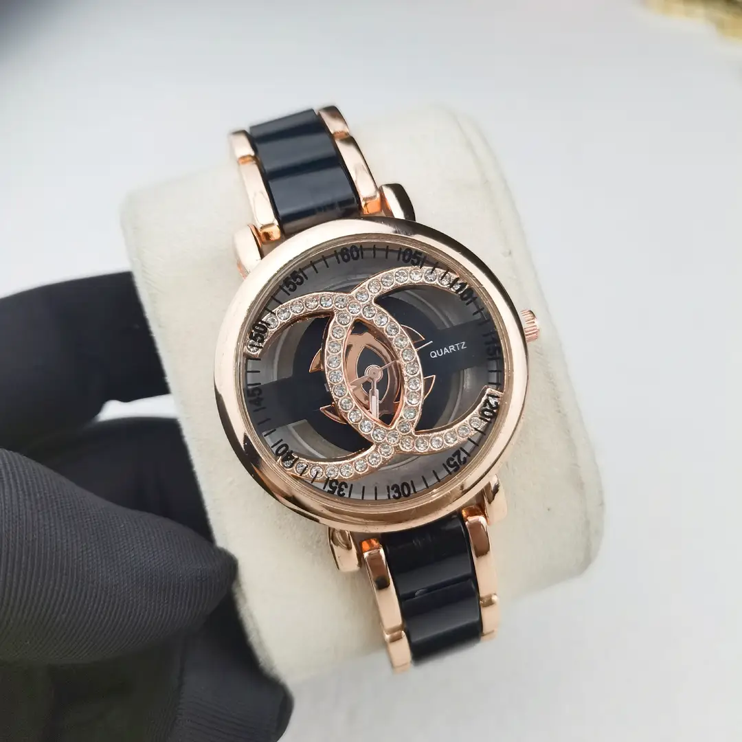 Cross-Border Dropshipping Xiaoxiangjia Hollow Women's Watch Diamond Fashion Quartz Watch Manufacturer Wholesale