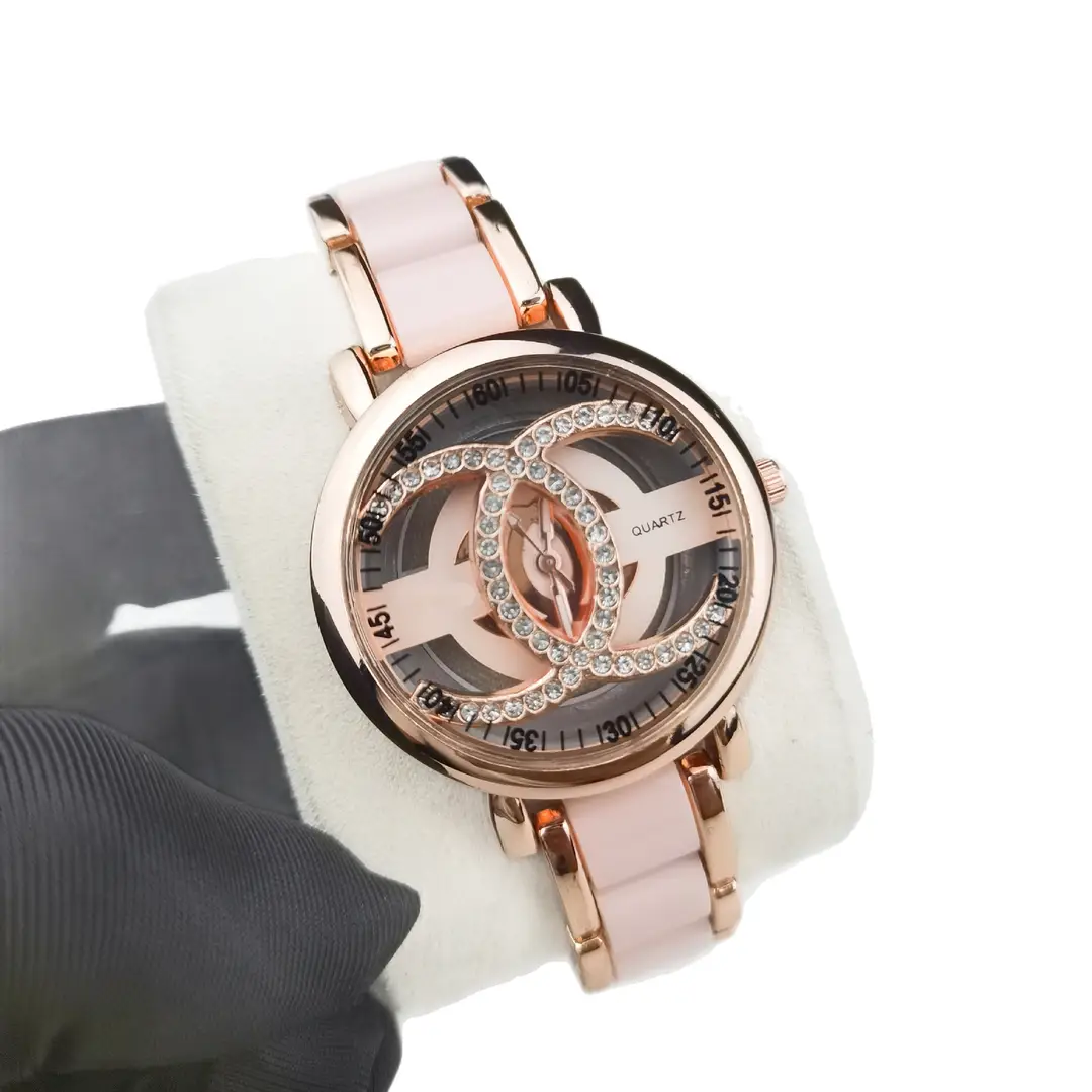 Cross-Border Dropshipping Xiaoxiangjia Hollow Women's Watch Diamond Fashion Quartz Watch Manufacturer Wholesale