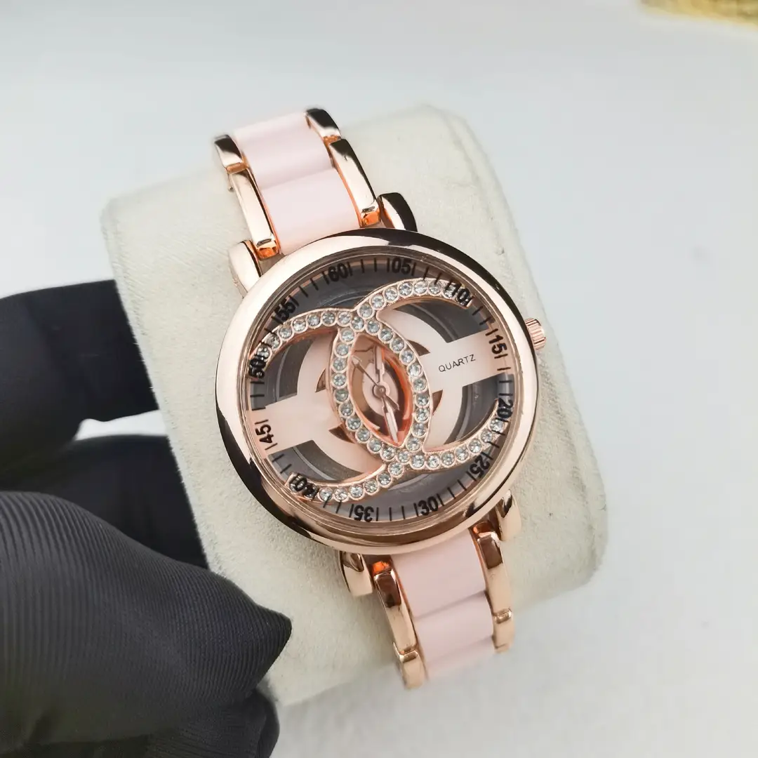 Cross-Border Dropshipping Xiaoxiangjia Hollow Women's Watch Diamond Fashion Quartz Watch Manufacturer Wholesale — feature 3