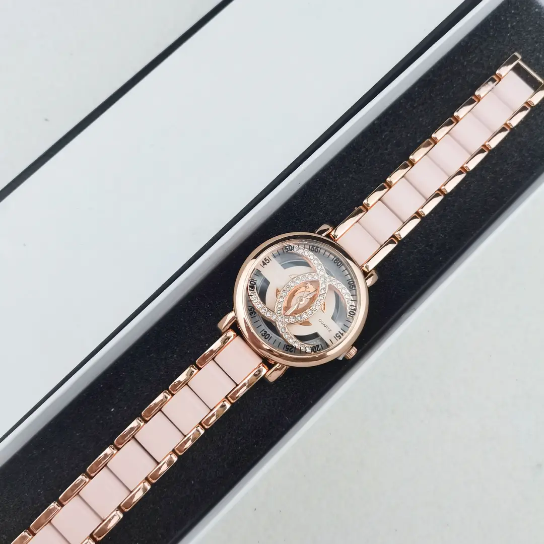 Cross-Border Dropshipping Xiaoxiangjia Hollow Women's Watch Diamond Fashion Quartz Watch Manufacturer Wholesale — feature 6