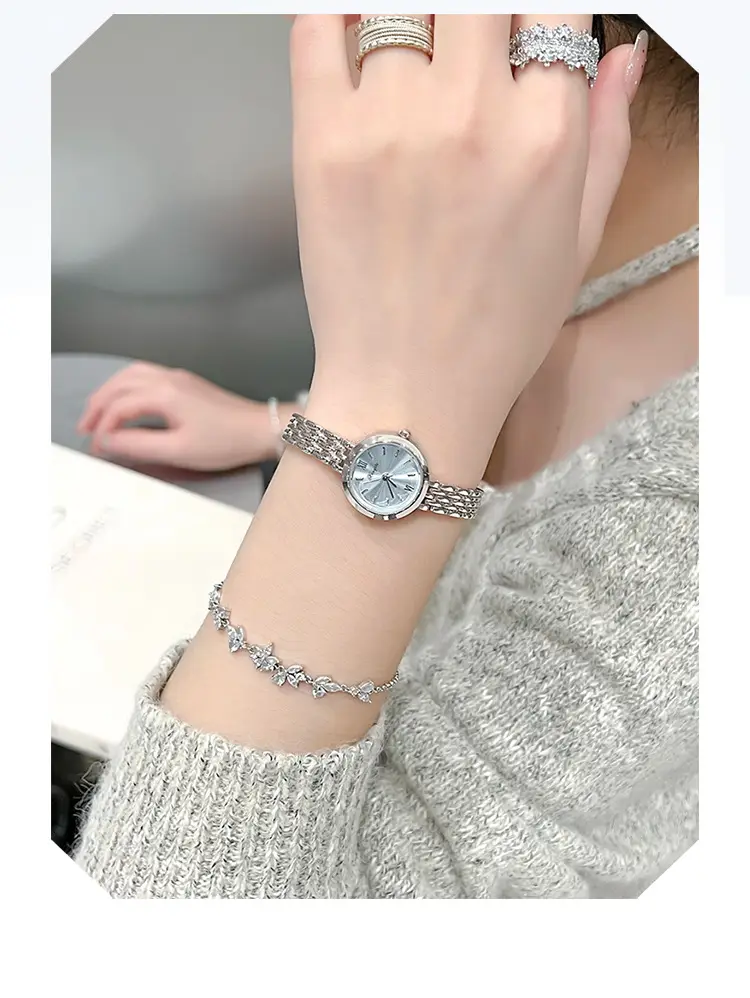 Women's Elegant Water Resistant Bracelet Watch with Chain Strap — feature 4