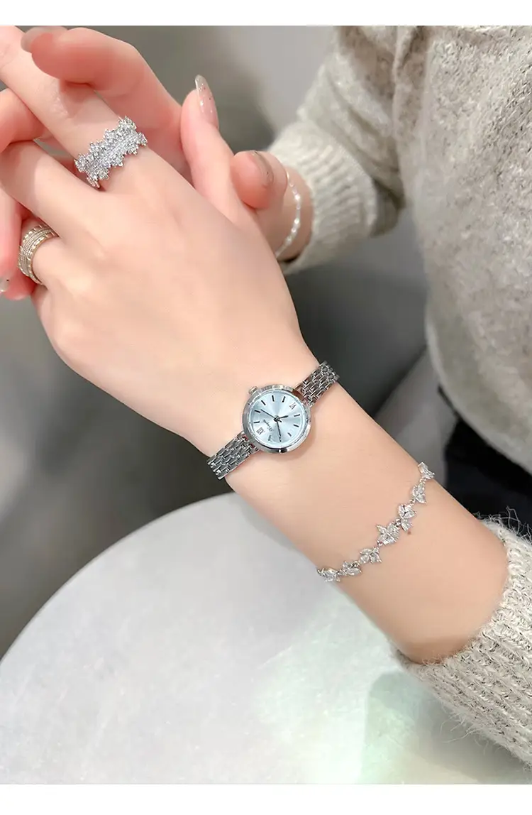 Women's Elegant Water Resistant Bracelet Watch with Chain Strap — feature 9