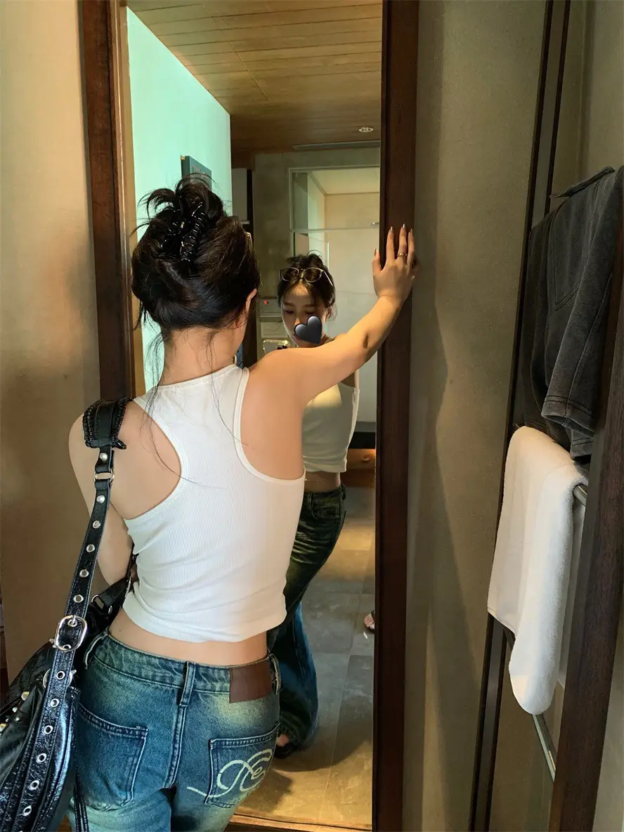 American-Style Racerback Tank Top with Chest Pads, Anti-Exposure Base Layer, Sexy and Slimming Outerwear, Tube Top — feature 5