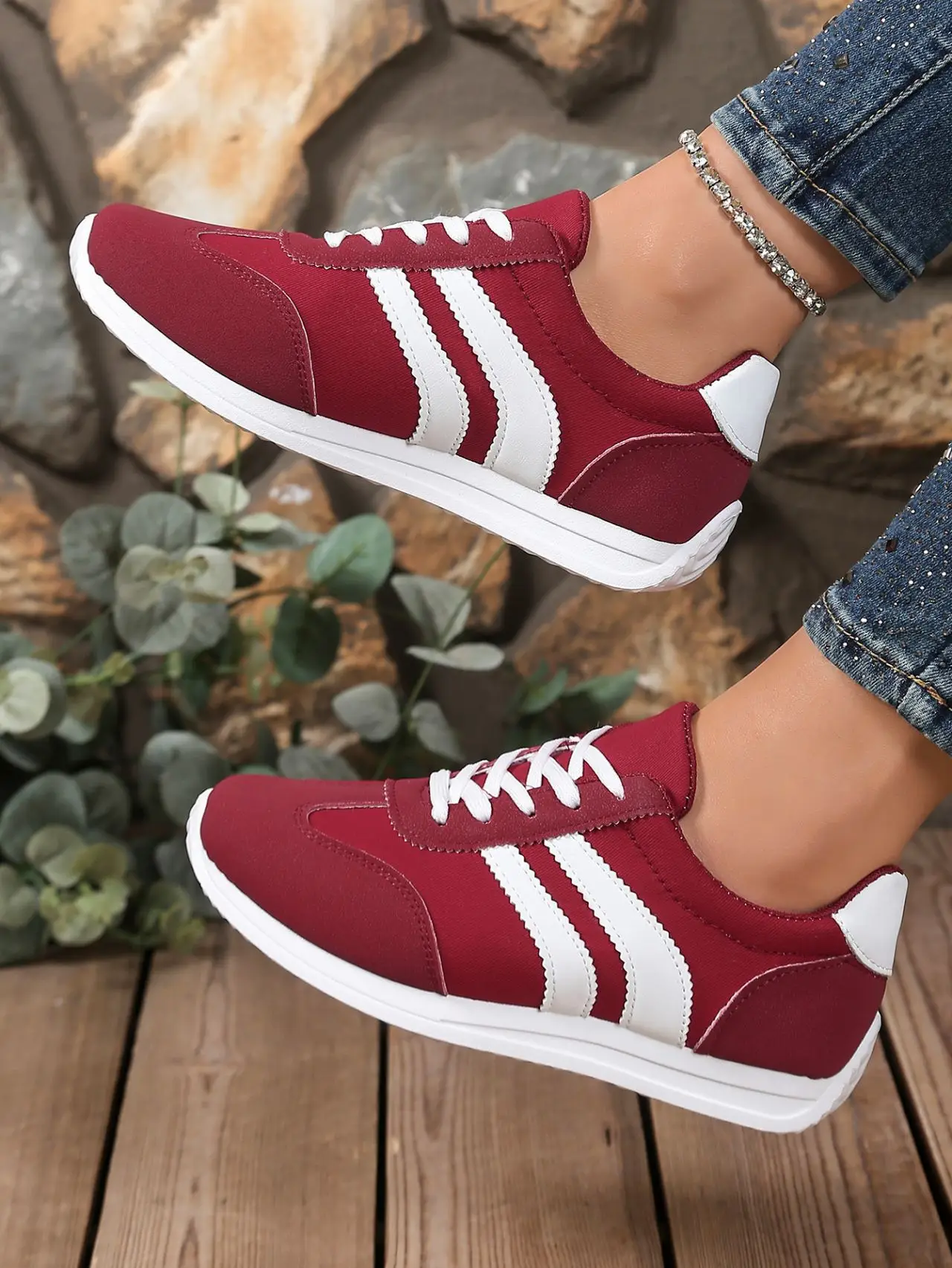 Women's Maroon Casual Sneakers 2025 Spring Fall Lightweight — feature 9
