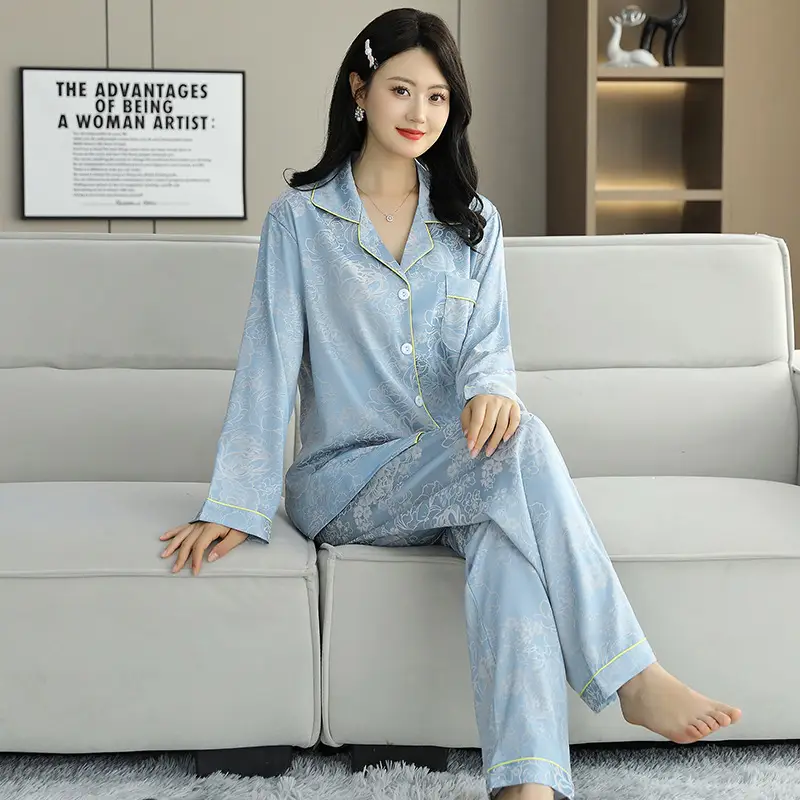 Ice Silk Satin Pajamas Women's Shorts Three-Piece Set Women's Summer Silk Cationic Home Wear Style Can Be Worn Outside
