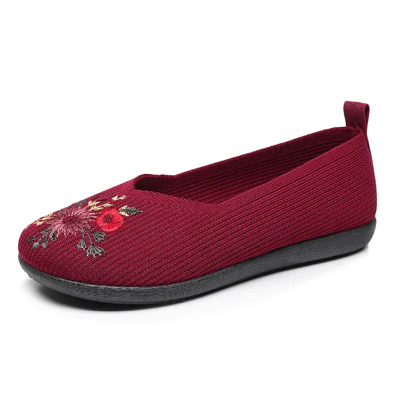Old Beijing Cloth Shoes, Women's Embroidered Shoes, Flat Heel Mom's Shoes, Soft Soles, Comfortable and Breathable, Non-Slip Ethnic Style Shoes - Image 9