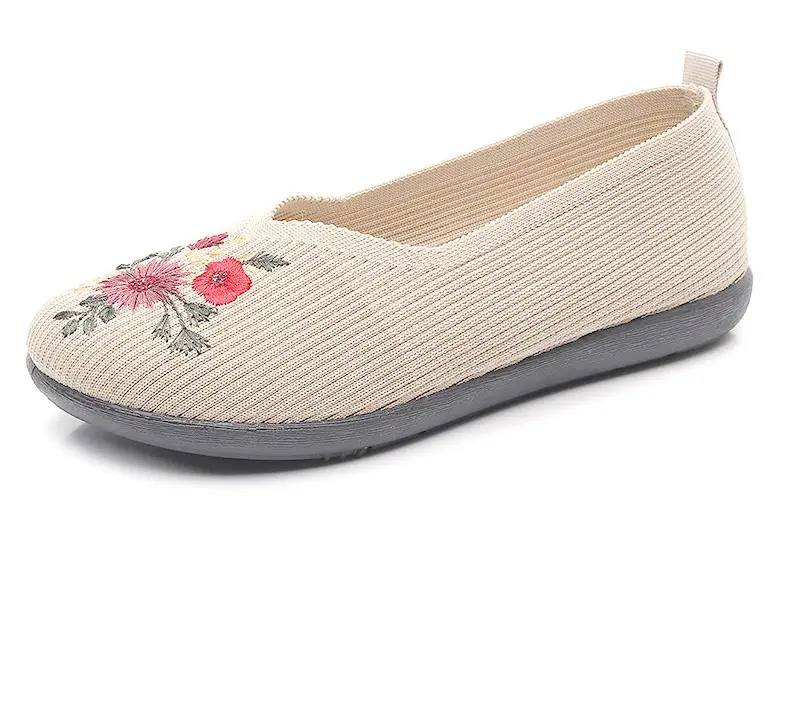 Old Beijing Cloth Shoes, Women's Embroidered Shoes, Flat Heel Mom's Shoes, Soft Soles, Comfortable and Breathable, Non-Slip Ethnic Style Shoes — feature 23