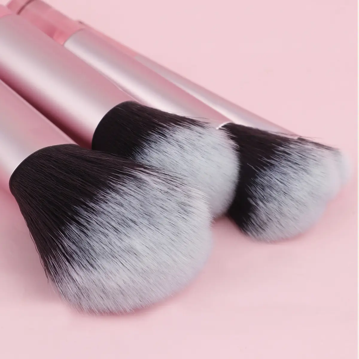 Pink Makeup Brush Set for Travel & Daily Use — feature 10