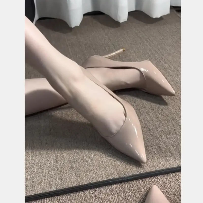 Non-Abrasive Nude High-Heeled Shoes with a Niche Design and Elegant Summer Style That Are Not Tiring for the Feet, Pointed-Toe Stiletto Heels with Skirts and Flats for Women - Image 2