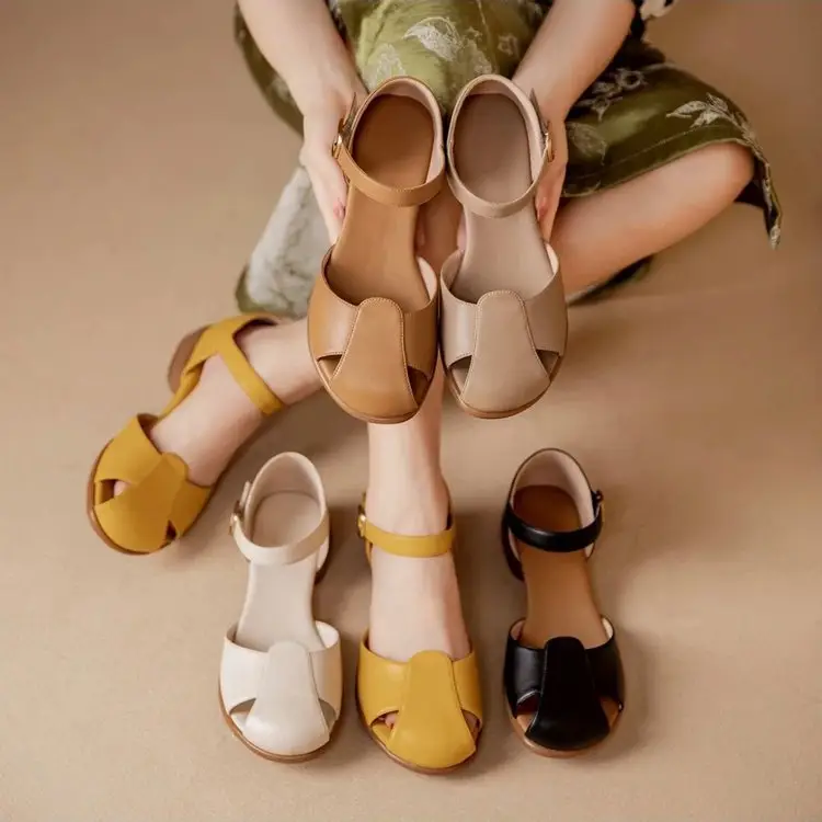 Round-Toe Retro Closed-Toe Sandals for Women, New Summer 2024 Style with Chunky Heels, Single Strap, Hollow Roman High-Heeled Sandals — feature 2