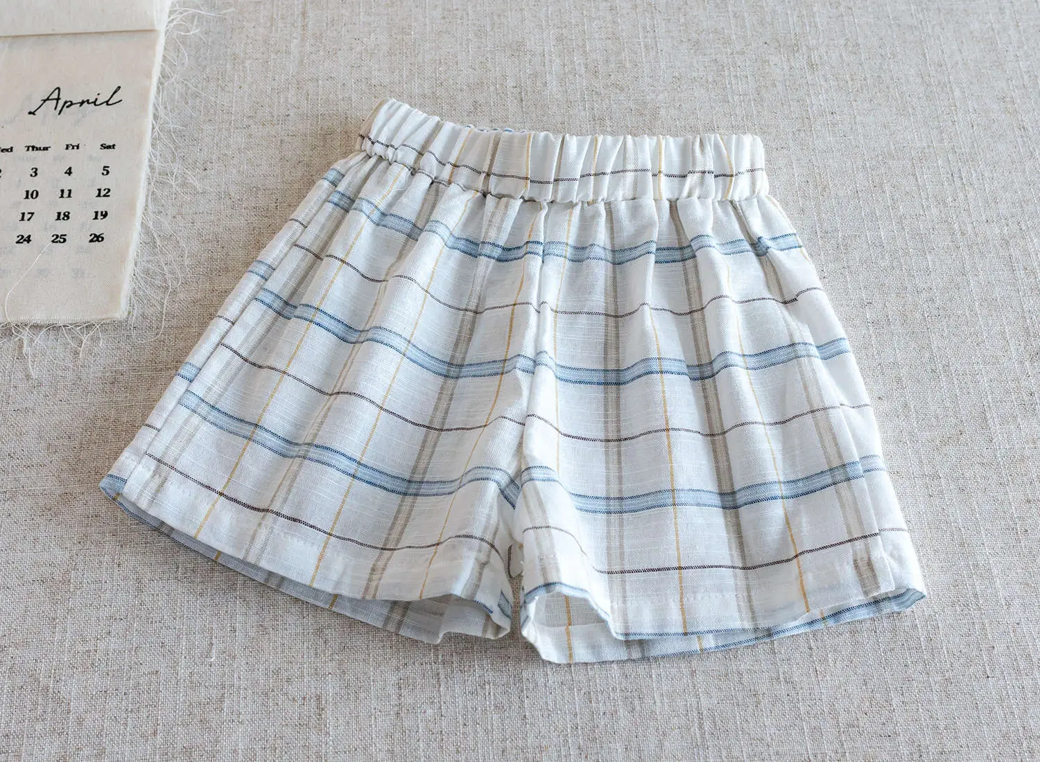 Children's 2-Piece Cherry Print Suit White Black — feature 11
