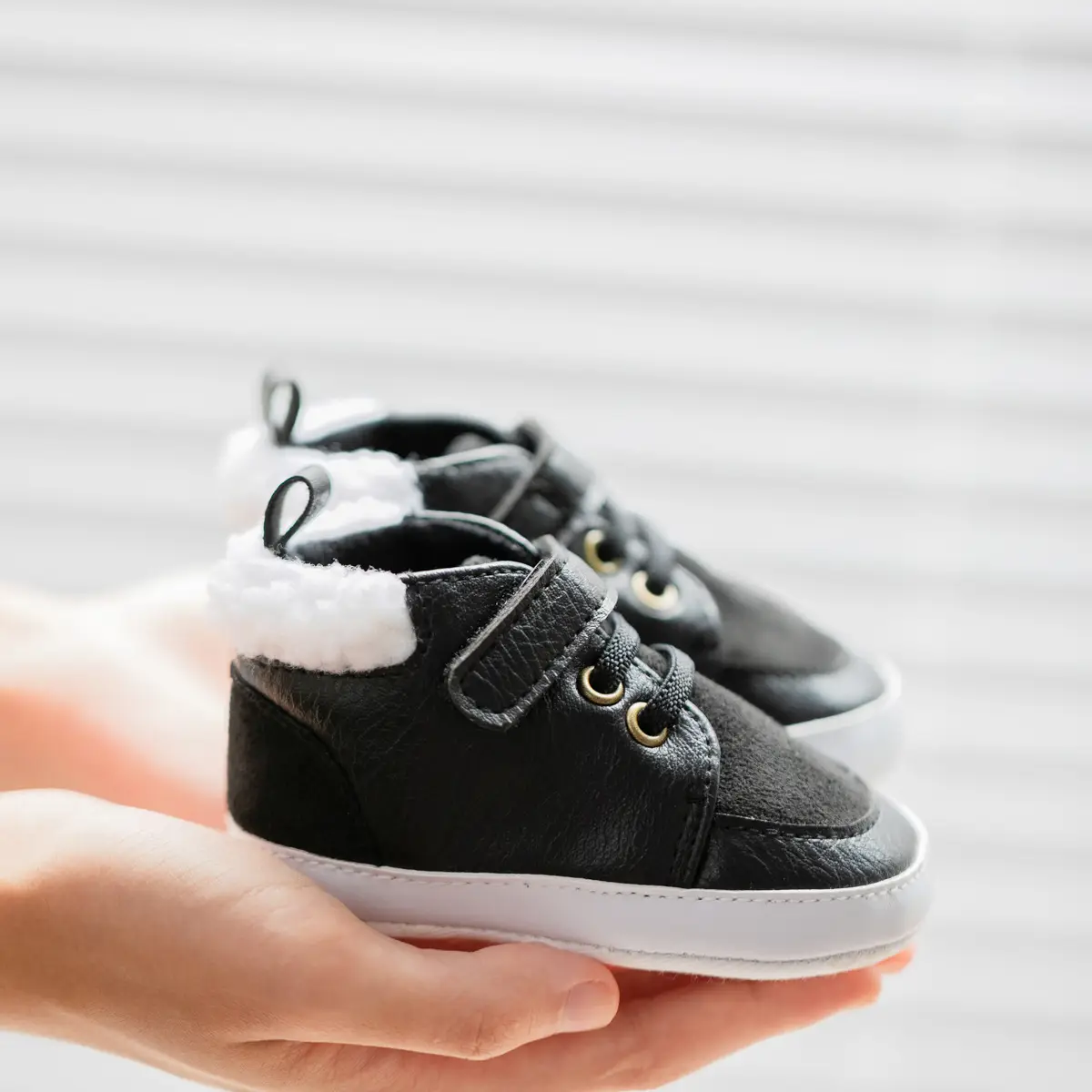 Fleece Lined Baby Shoes for Boys Winter Comfort — feature 10