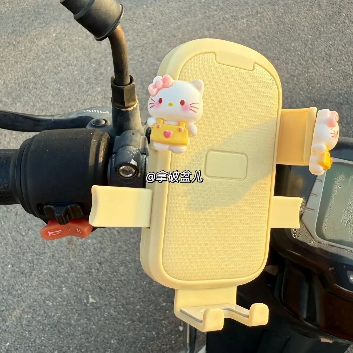 Electric Bike Mobile Phone Holder Pink & Green with Cute Bear Design