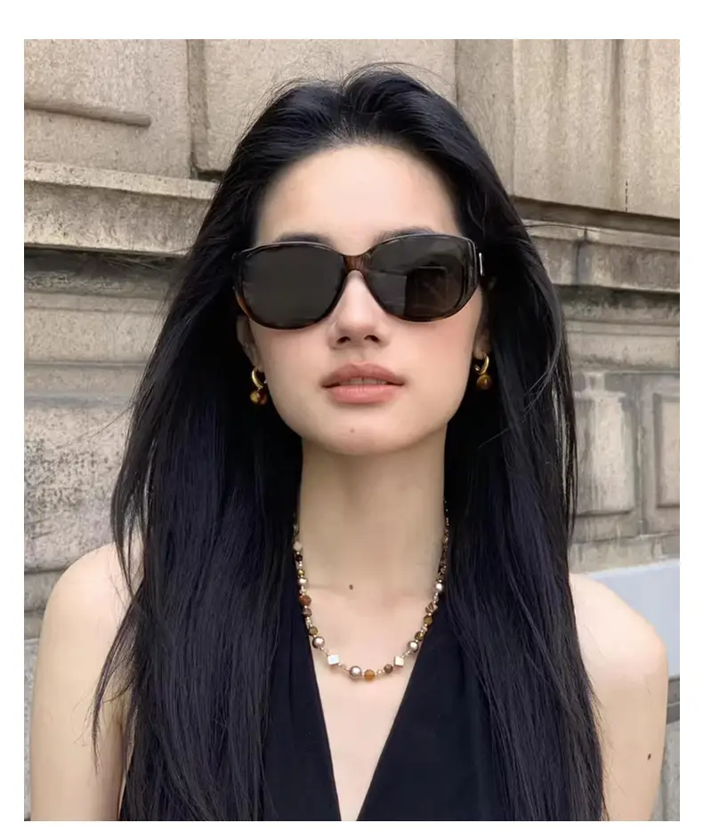 Women Anti-UV Sunglasses Black Brown Tortue Print — feature 13